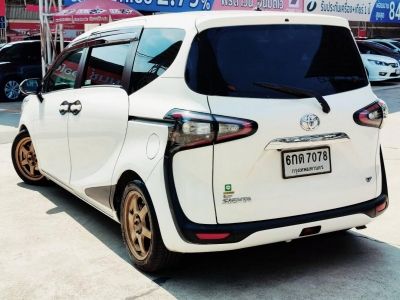 2017 Toyota Sienta 1.5V เครดิตดีฟรีดาวน์ รูปที่ 7