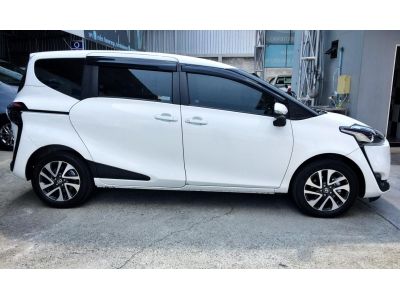 2019 TOYOTA SIENTA 1.5V เครดิตดีฟรีดาวน์ รูปที่ 7