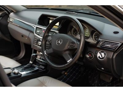 Mercedes Benz E class 1.8 Auto ปี 2011 รูปที่ 7