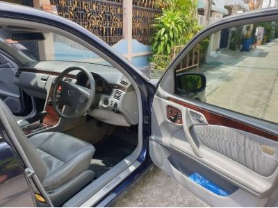 2001 Mercedes-Benz E240 2.4 AT รถบ้านเจ้าของขายเอง รูปที่ 7