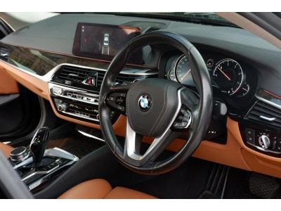 BMW Series 5 2.0 diesel twin power turbo Auto ปี 2018 รูปที่ 7