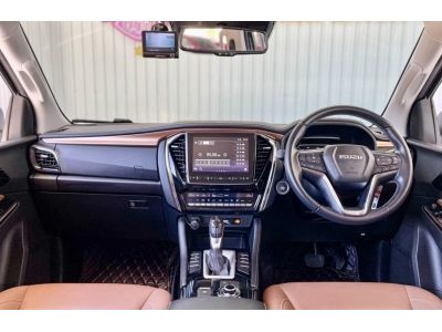 2021 ISUZU MU-X 3.0 ULTIMATE 4WD รูปที่ 7