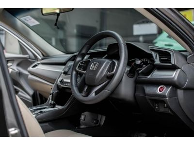 Honda Civic FC 1.8 E CVT I-VTEC ABS เบนซิน รูปที่ 7