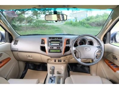 Toyota Fortuner 3.0V A/T ปี2008 รูปที่ 7