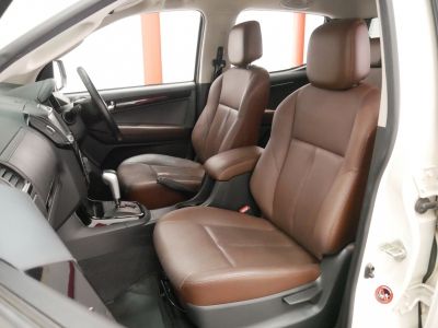 ISUZU DMAX 3.0 CAB4 HI-LANDER เกียร์AT ปี18 รูปที่ 7