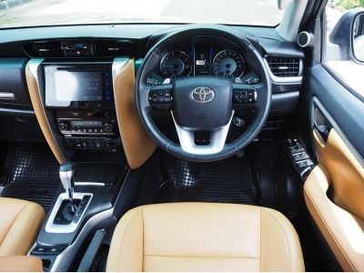 TOYOTA FORTUNER 2.8 V 4WD ปี 2017 รูปที่ 7