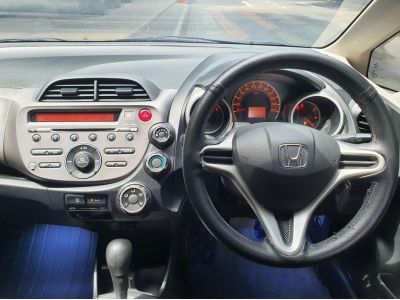 HONDA JAZZ 1.5S สีเทาเข้ม MY2014 รูปที่ 7