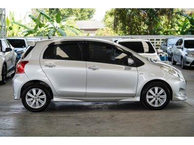 2012 toyota yaris 1.5 E สีเทา รูปที่ 7