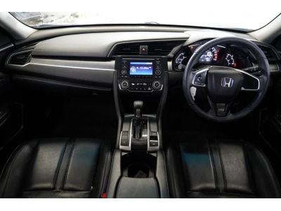 2016 honda civic1.8 E สีเทา รูปที่ 5