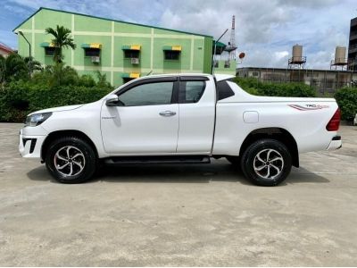 Toyota Hilux Revo Smart Cab 2.4 E Prerunner TRD Sportivo เกียร์ออโต้ ปี 2017 รูปที่ 7