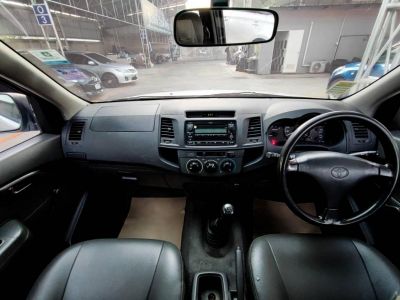 2012 Toyota Vigo c-cab 2.5J  ดอกเบี้ยพิเศษสำหรับ ลูกค้าเครดิตดี เริ่มต้น 4.50 รูปที่ 7