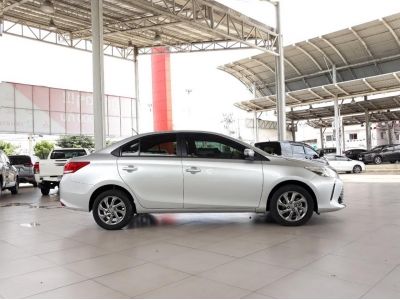 TOYOTA SOLUNA VIOS 1.5 E (MC) CC. ปี 2017 สี เงิน เกียร์ Auto รูปที่ 7