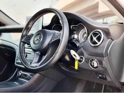 รถหรูขายถูก 2016 Mercedes-Benz GLA200 1.6 W156 Urban SUV รูปที่ 7