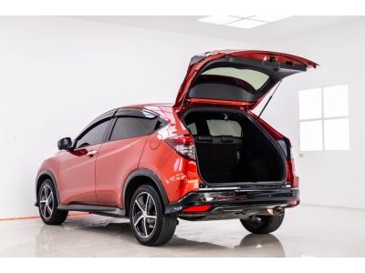 2018 HONDA HR-V 1.8 RS ผ่อน 5,757 บาท 12 เดือนแรก รูปที่ 7