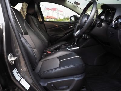 MAZDA 2 SEDAN 1.3s Leather รูปที่ 7