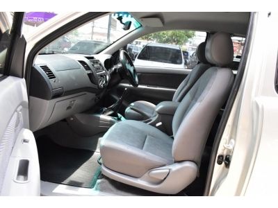 2011 TOYOTA VIGO SMART CAB 2.7 E ( เบนซิน/LPG ) รูปที่ 7