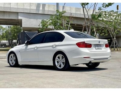 2013 BMW SERIES 3 320d SPORT รูปที่ 7