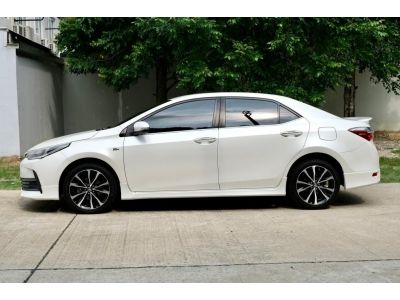 2017 TOYOTA ALTIS 1.8ESPORT รูปที่ 7