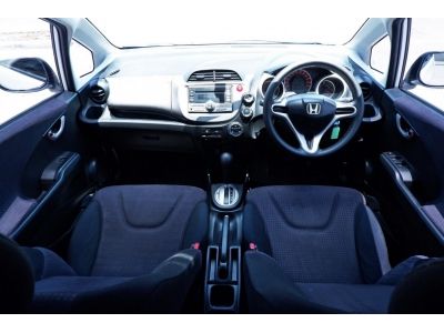 2010 HONDA JAZZ GE S ออโต้ LPG รูปที่ 7