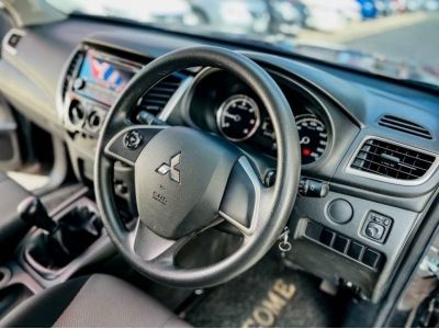 Mitsubishi Triton cab 2.5 Gls ปี 2019 ไมล์น้อย 40,000 km. รูปที่ 7