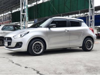 คุ้มๆ รถสภาพใหม่ป้ายแดง Suzuki Swift 1.2GLX Navi รุ่นTOP สุด 2022 รูปที่ 7