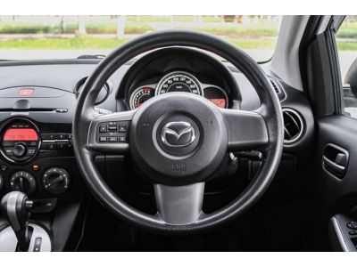 Mazda2 1.5 Maxx Sports เกียร์ออโต้ ปี2012 สีขาว รูปที่ 7