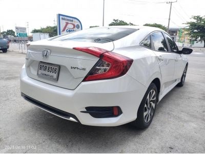 2019 HONDA CIVIC 1.8E auto ไมล์ 6xxxx km.ฟรีดาวน์ 11,039/84 งวด รูปที่ 7