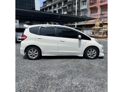 ????ขาย Honda JAZZ 1.5 V i-VTEC ปี2012 ไมล์น้อย รถบ้าน มือเดียว???? รูปที่ 7