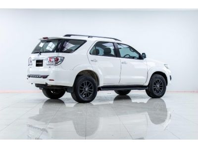 2015 TOYOTA FORTUNER 2.5 V  ผ่อน 6,274 บาท 12 เดือนแรก รูปที่ 7