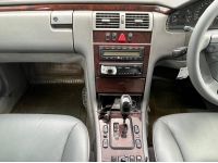 Mercedes-Benz E200  2001 ออโต้ รูปที่ 7