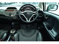2011 Honda JAZZ 1.5 V i-VTEC รถเก๋ง 5 ประตู ฟรีดาวน์ ตัวไมเนอร์เช้นท์ ขับดีมากคันนี้ รูปที่ 7