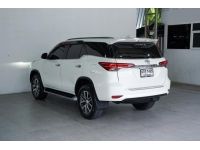 TOYOTA FORTUNER 2.4 V AT ปี 2019 สีขาว รูปที่ 7
