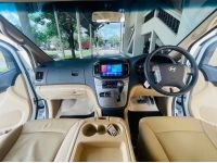 ไมล์แท้ 25,000 กม. Hyundai H1 2.5 Elite Ns ดีเชล สีขาว ปี2023 รูปที่ 7