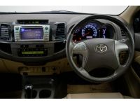 TOYOTA FORTUNER 2.7 V LPG  2011 รูปที่ 7