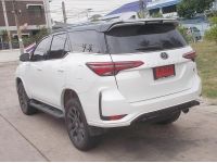 Toyota Fortuner 2.8 GR Sport Black Top 4WD ปี 2024 รูปที่ 7