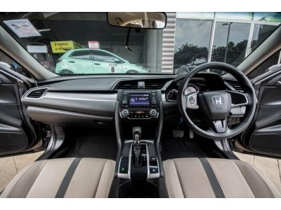 HONDA CIVIC FC 1.8E CVT I-VTEC A/T ปี 2016 รูปที่ 8