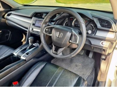 2017 HONDA CIVIC 1.8 E  เครดิตดีฟรีดาวน์ รูปที่ 8