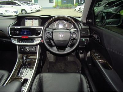 2013  HONDA ACCORD 2.4 TECH *ดบ.เริ่ม 2.79% ฟรีดาวน์ แถมประกันภัย รูปที่ 8