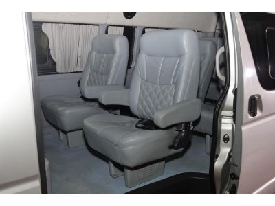 TOYOTA COMMUTER D4D 3.0 mt ไมล์น้อยเบาะ VIP รูปที่ 8