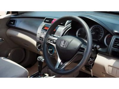 Honda City 1.5 V A/T ปี 2012 รูปที่ 8