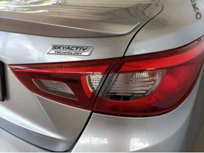 Mazda 2 SkyActive 1.3 Sedan High AT 2017 รูปที่ 8