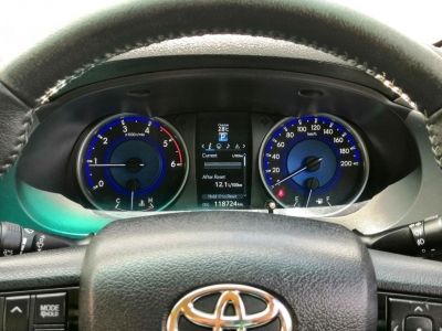 toyota รูปที่ 8