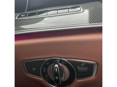 ขาย Benz E220d W213 AMG Package (รถปี2016 เดือนธันวาคม) รูปที่ 8