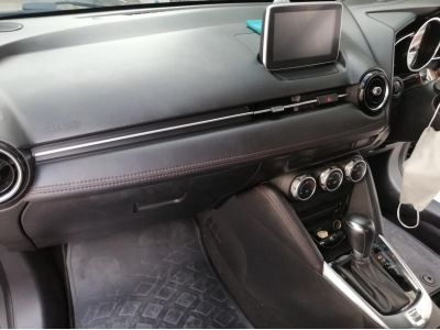 MAZDA2 SKYACTIV 4Doors  2015 high connect 1.3 รูปที่ 8