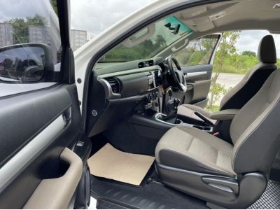 Toyota Revo Prerunner Open Cab 2.4 E Multi Mt 2017 รูปที่ 8