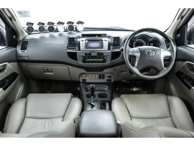 2012 TOYOTA  FORTUNER 3.0 V  ผ่อน 6,181 บาท 12 เดือนแรก รูปที่ 8