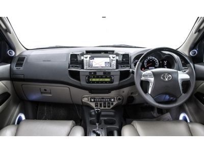 2012 TOYOTA  FORTUNER 3.0 V 2WD ติดเครื่องเสียง  ผ่อน 6,304 บาท 12 เดือนแรก รูปที่ 8