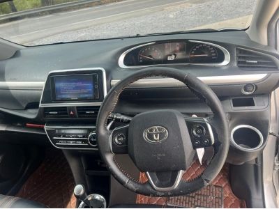 2017 TOYOTA SIENTA 1.5V รูปที่ 8