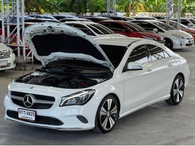 2017 BENZ CLA 200  A/T สีขาว รูปที่ 8