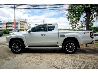 Mitsubishi Triton 2.4GT Cab Plus (NEW) ดีเซล รูปที่ 8